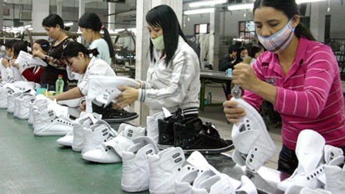 Exportación vietnamita planea aumentar un 13 por ciento en 2012  - ảnh 1