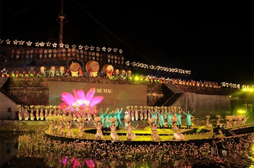 Concluido Festival Hue hace gala de valores culturales tradicionales - ảnh 1