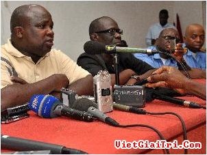 UE castiga líderes de golpe de Estado en Guinea Bissau - ảnh 1