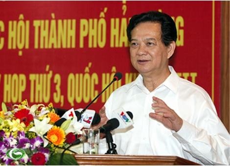 Premier Nguyen Tan Dung despeja dudas de electores sobre varios temas - ảnh 1