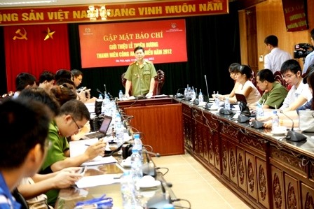 Preparan ceremonia de reconocimiento a jóvenes policías destacados de Vietnam - ảnh 1
