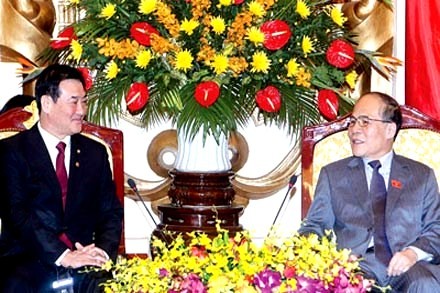 Actividades del presidente del Parlamento surcoreano en Vietnam - ảnh 1