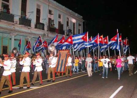 Celebran en Vietnam y Cuba natalicio de José Martí - ảnh 2