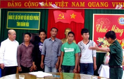 Filipinos rescatados por pescadores vietnamitas están por repatriarse - ảnh 1