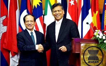 Impulsan coordinación entre la Secretaría de ASEAN y representantes permanentes - ảnh 1