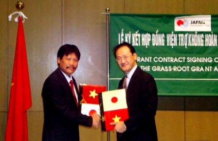 Japón brinda más de 200 mil dólares para educación y salud de Vietnam - ảnh 1