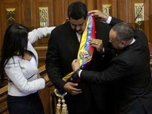 Nuevo mandatario de Venezuela toma de posición - ảnh 1
