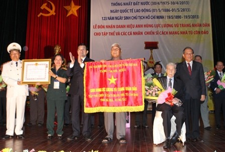 Estado vietnamita celebra méritos de ex soldados encarcelados en Con Dao - ảnh 1