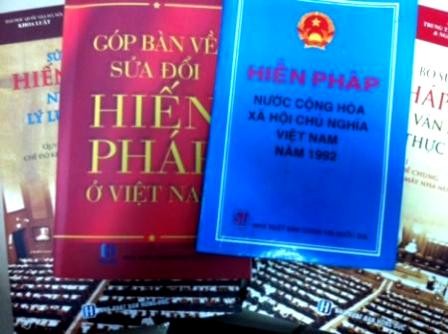 Diputados vietnamitas valoran el Prólogo de Modificación Constitucional - ảnh 1