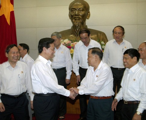 El premier vietnamita trabaja con la Asociación de veteranos de guerra - ảnh 1