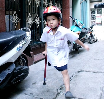 Tran Mai Anh, mujer que atiende el futuro de los niños discapacitados - ảnh 1