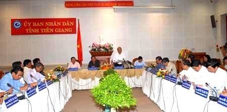 Gobierno vietnamita proyecta tareas socioeconómicas en Tien Giang - ảnh 1