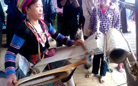Resaltan valores culturales vietnamitas en Semana de unidad de las etnias  - ảnh 1