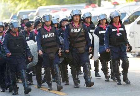 Manifestaciones convertidas en actos violentos en Tailandia - ảnh 1