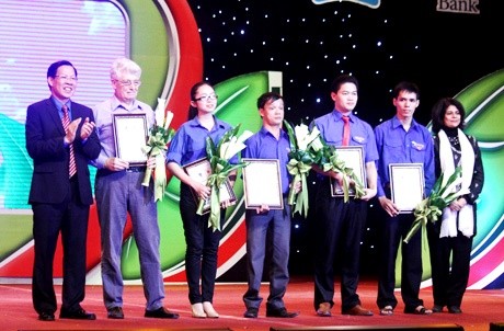 Vietnam honra organizaciones e individuos voluntarios - ảnh 1