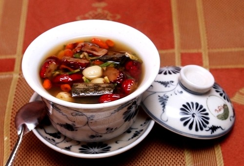 Disfrutar del té y el ambiente vietnamita en Thien Son Quan - ảnh 3