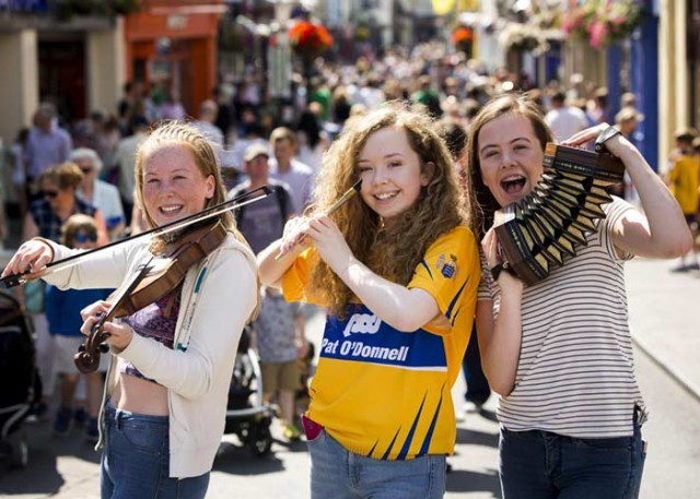 Fleadh Cheoil na hÉireann– the biggest festival of music in Ireland - ảnh 3