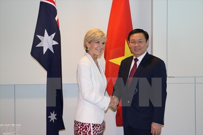 Deputy PM meets Australian Minister of Foreign Affairs - ảnh 1