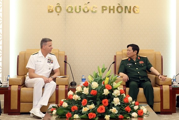 Vietnam, US enhance defense cooperation - ảnh 1
