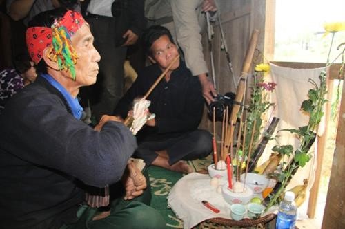 La Ha족 ‘Pang a’축제의 특색 - ảnh 2