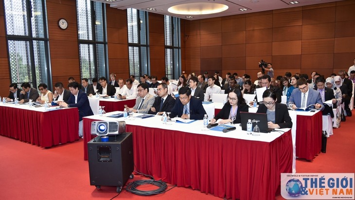 베트남, 2018년 WEF ASEAN회의 준비 대표단 하노이 방문 환영 - ảnh 2