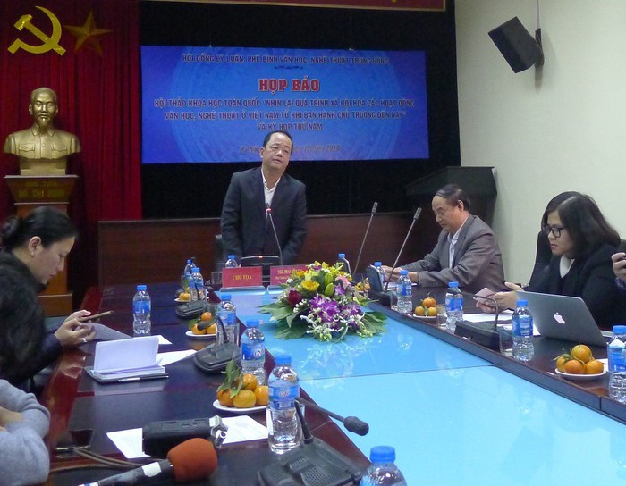 “베트남의 문학 예술 활동 사회화 과정에 대한 회고” 67개 학술 보고 - ảnh 1