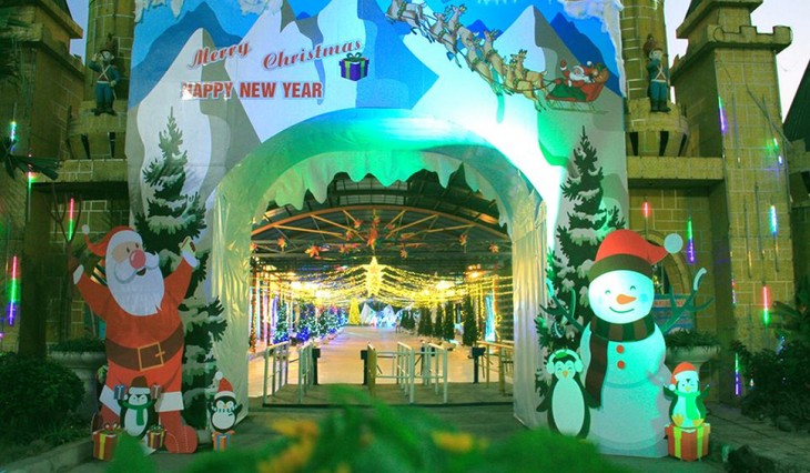 서호 (Hồ Tây)공원의  “즐거운 크리스마스 – 2019년 새해 맞이” 축제 - ảnh 1