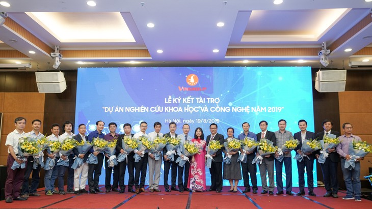 빈그룹, 베트남의 획기적 과학기술 사업 20개에 6백만달러 지원 - ảnh 1