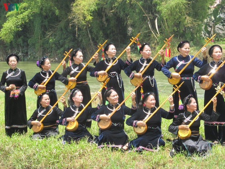 랑썬성 소수민족 전통 민요 보존 사업 - ảnh 2