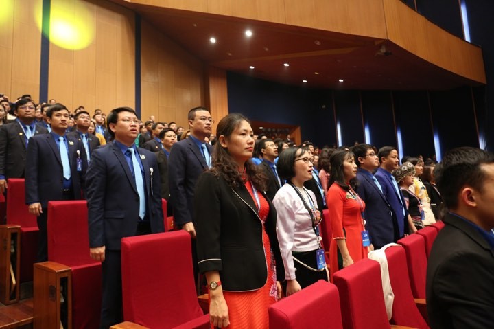 응우옌 쑤언 푹 총리, 베트남 청년연맹 대회 참석 대표자들과 대화 - ảnh 1
