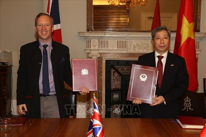 베트남 – 영국 자유무역협정 외교서한 교환  - ảnh 1