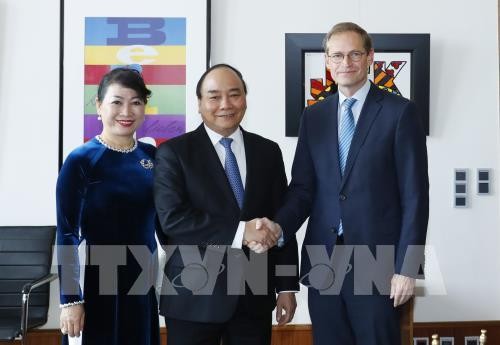 Nguyen Xuan Phuc rencontre le bourgmestre-gouverneur de Berlin - ảnh 1
