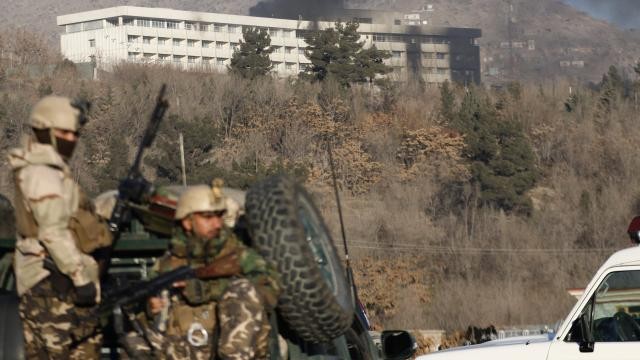 Afghanistan: Une attaque dans un hôtel de Kaboul fait au moins 18 morts - ảnh 1