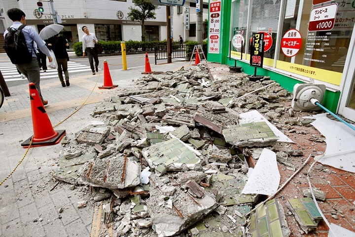 Japon: Un puissant séisme secoue l'ouest du pays - ảnh 1