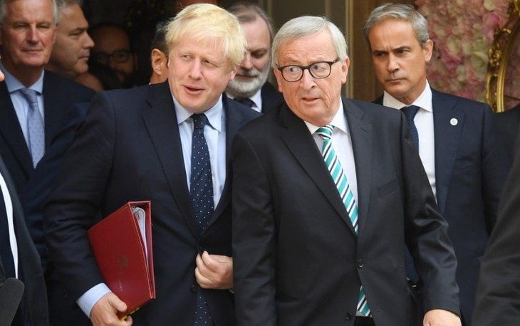 Brexit: Statu quo après la rencontre entre Boris Johnson et Jean-Claude Juncker - ảnh 1
