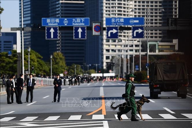 Japon: sécurité renforcée à la veille de la procession impériale - ảnh 1
