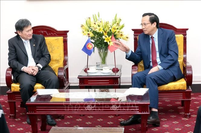 Le Secrétariat de l'ASEAN accompagnera le Vietnam durant sa présidence en 2020 - ảnh 1