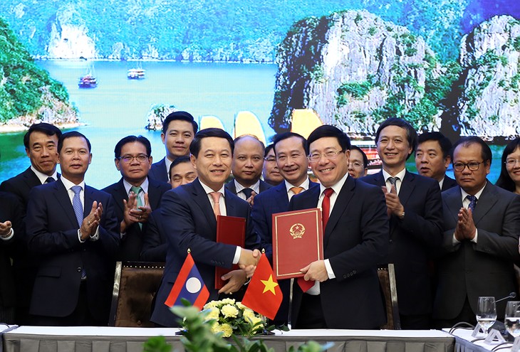 Vietnam-Laos : consultation annuelle entre les chefs de la diplomatie - ảnh 1