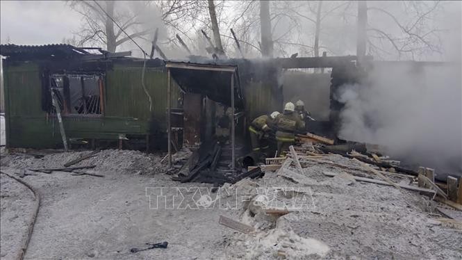 Au moins 11 morts dans un incendie en Russie - ảnh 1