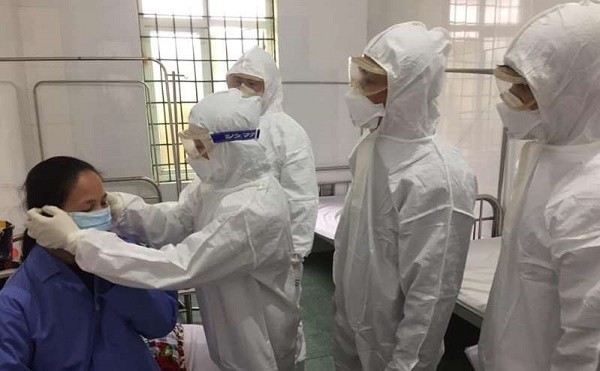 Coronavirus : Le Vietnam renforce les mesures de prévention - ảnh 1