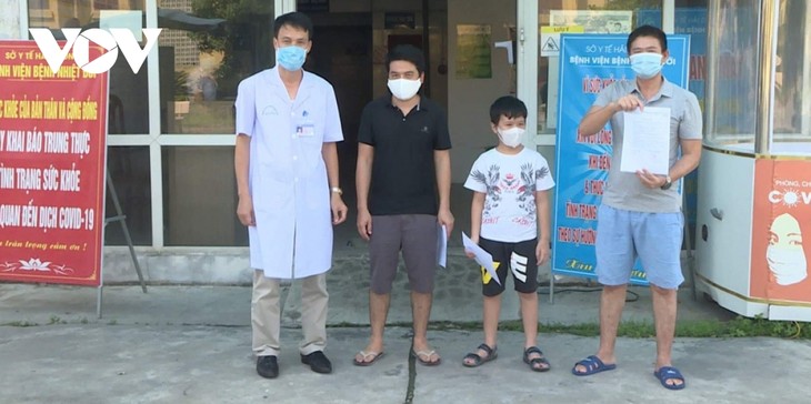 Covid-19: trois derniers malades de Hai Duong déclarés guéris - ảnh 1