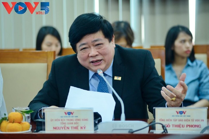 VOV organise une rencontre avec les représentants des 15 organes de l’ONU au Vietnam - ảnh 2