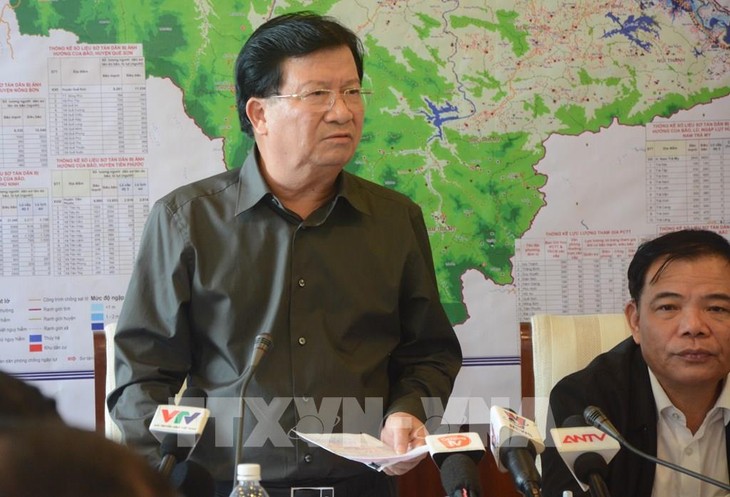 Trinh Dinh Dung appelle à une vigilance maximale face au typhon Molave - ảnh 1