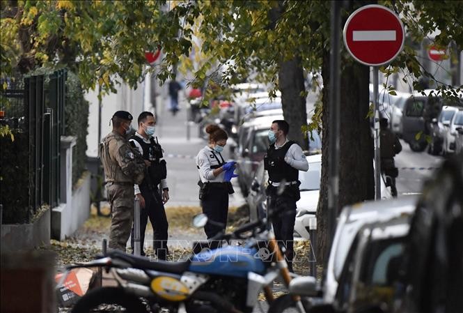 Lyon: Un prêtre orthodoxe blessé par balle, une personne en garde à vue - ảnh 1