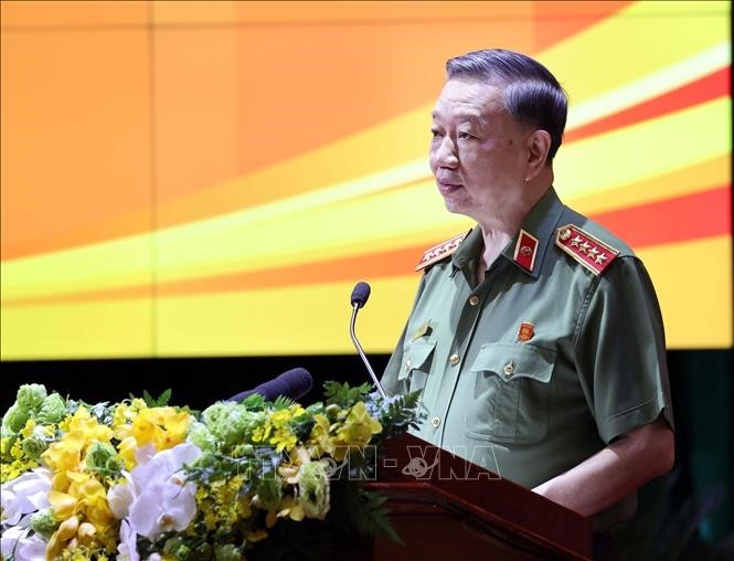 Nguyên Xuân Phuc à la conférence-bilan du ministère de la Sécurité publique - ảnh 2
