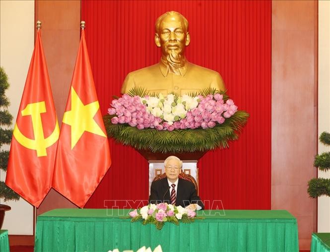 Vietnam-République de Corée: entretien entre Nguyên Phu Trong et Moon Jae-in - ảnh 1