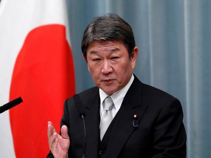 Le ministre japonais des Affaires étrangères commence sa tournée au Moyen-Orient  - ảnh 1