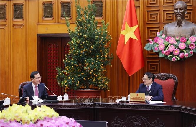 Pham Minh Chinh favorable à l’élargissement de Samsung au Vietnam - ảnh 1