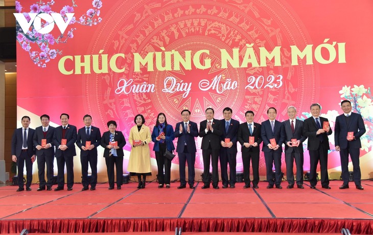 Vuong Dinh Huê: renouveler les activités de l’Assemblée nationale - ảnh 1