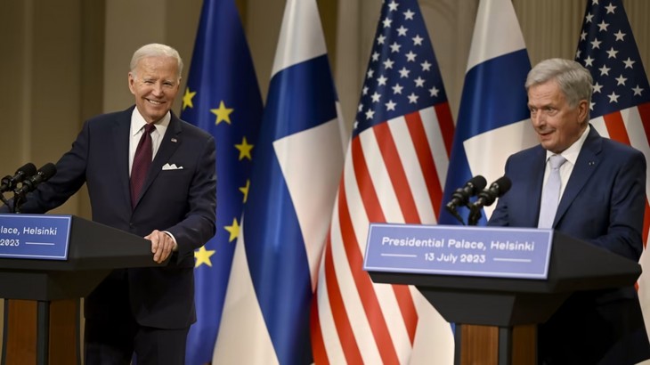 Joe Biden en visite à Helsinki pour saluer l'entrée de la Finlande dans l'Otan - ảnh 1